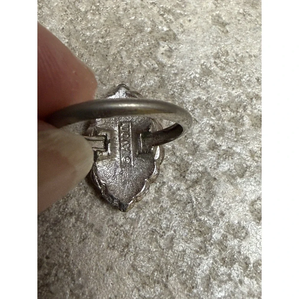 Avon Vintage Marquise Stone Celtic Twist Ring Silvertone faceted Sz 9